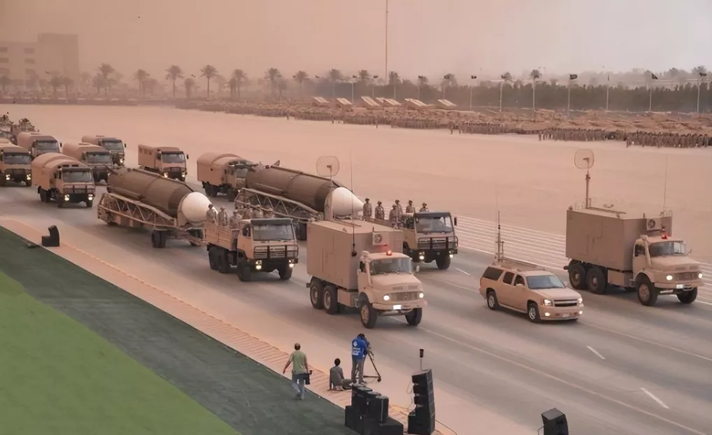 沙特阿拉伯展出中国东风 3A 弹道导弹